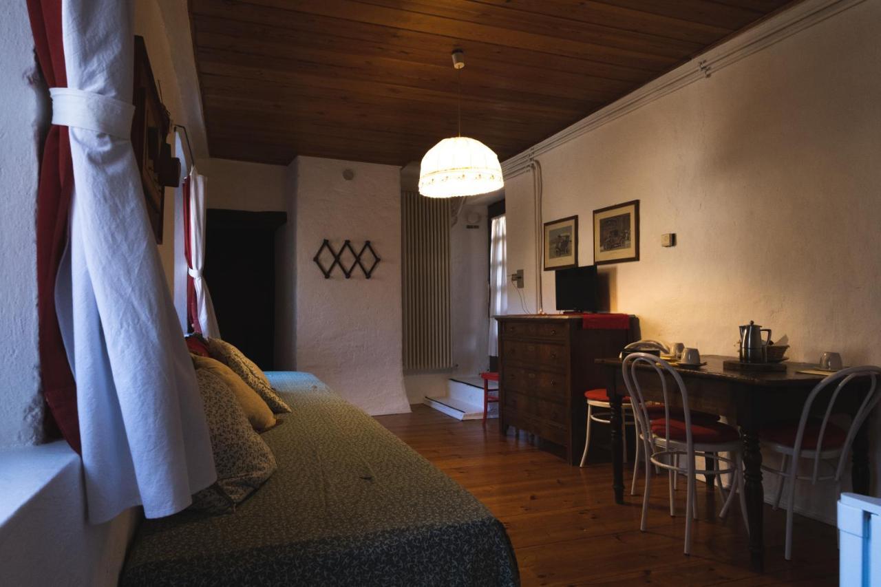 Cascina Des Religieuses Apartment Aosta Bagian luar foto