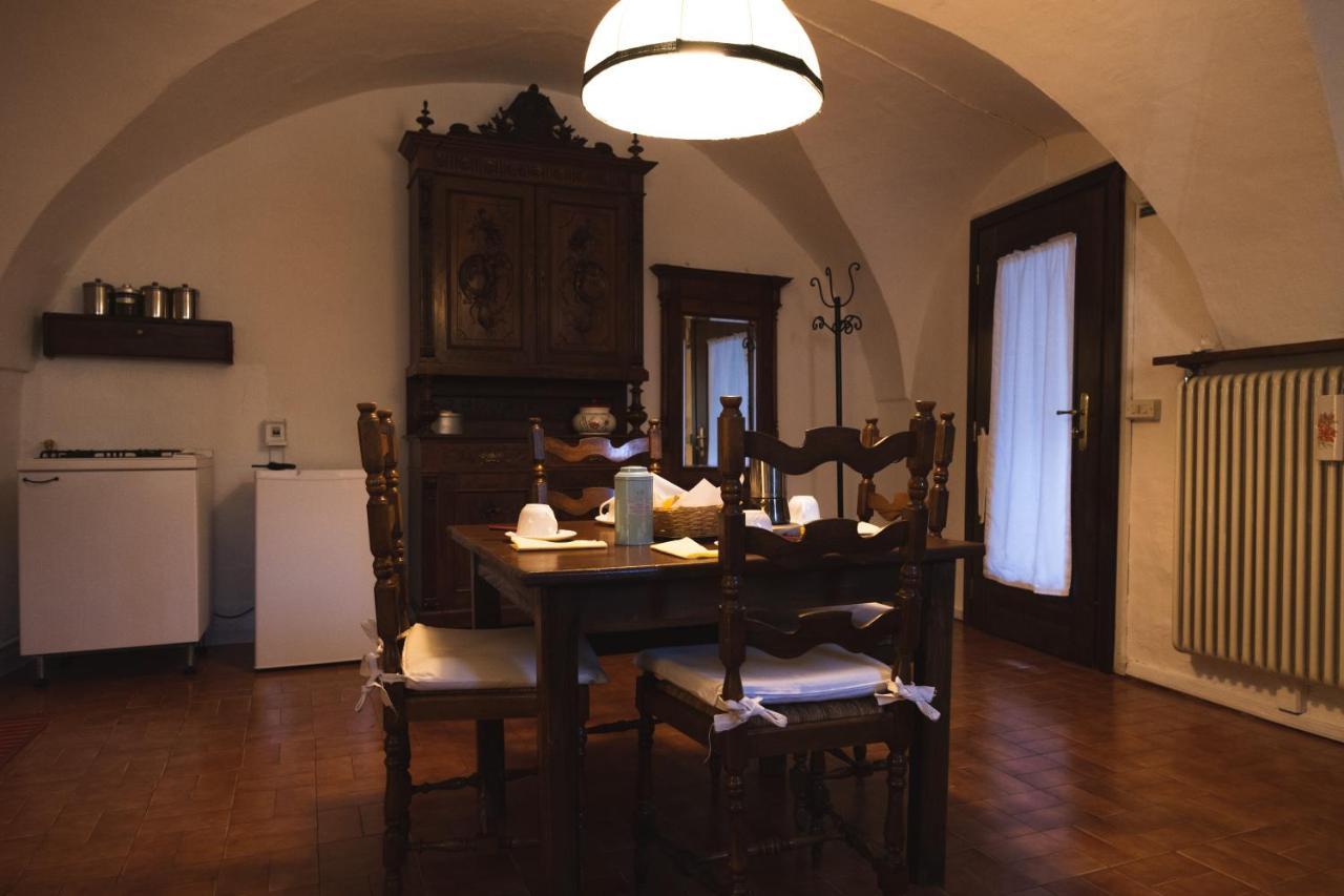 Cascina Des Religieuses Apartment Aosta Bagian luar foto