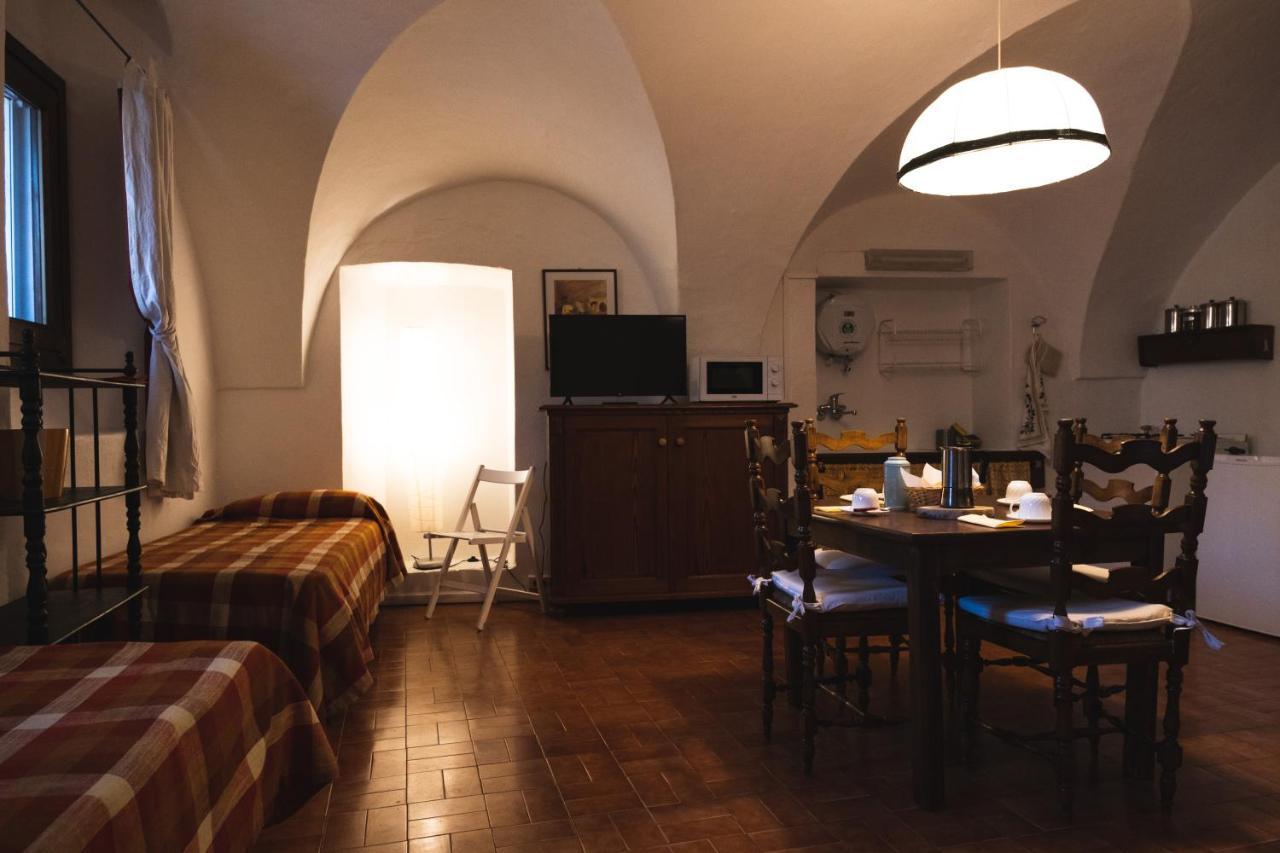 Cascina Des Religieuses Apartment Aosta Bagian luar foto