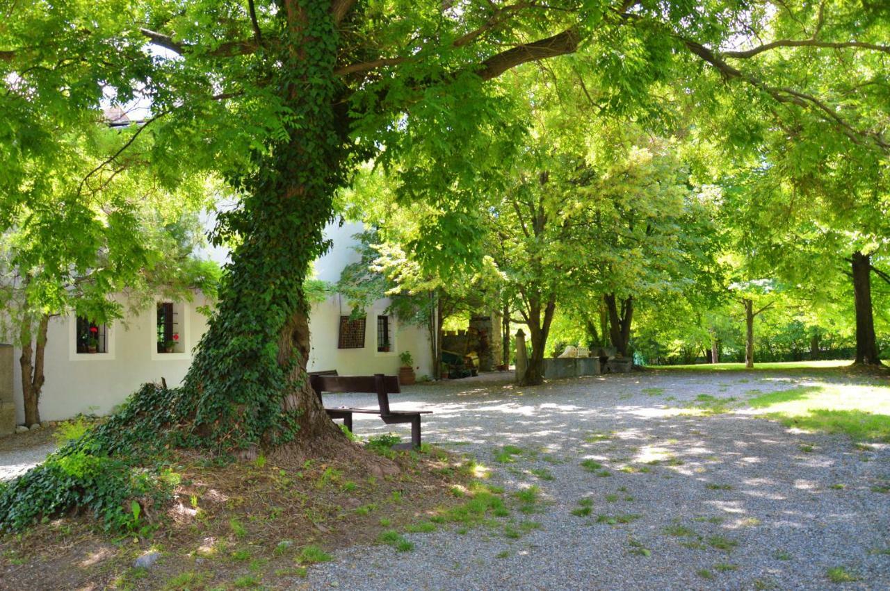 Cascina Des Religieuses Apartment Aosta Bagian luar foto